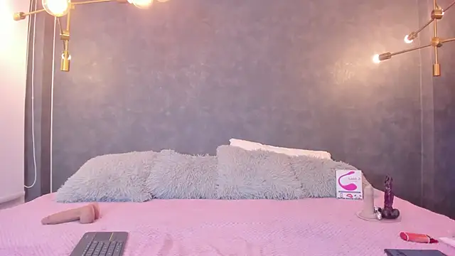 leigh-angels online show from November 14, 10:51 pm