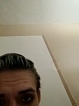 Snapshot of kylierae3133 chatting on November 23, 2:44 am kylierae3133 online show from November 23, 2:44 am