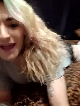 Snapshot of kylierae3133 chatting on December 14, 5:13 am kylierae3133 online show from December 14, 5:13 am