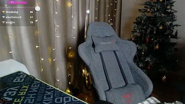 MargoFoxy online show from December 15, 11:01 am