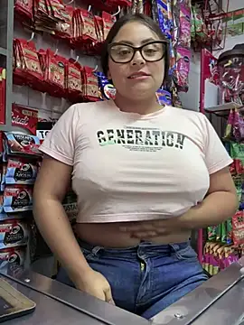 Sol biglips online show from December 7, 8:27 pm