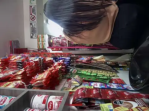 Sol biglips online show from January 14, 9:30 pm