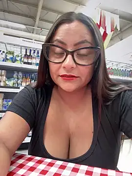 Sol biglips online show from February 7, 2:15 pm