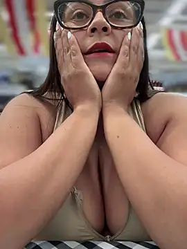 Sol biglips online show from February 12, 1:59 pm