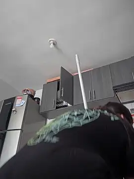 Sol biglips online show from February 26, 5:39 pm