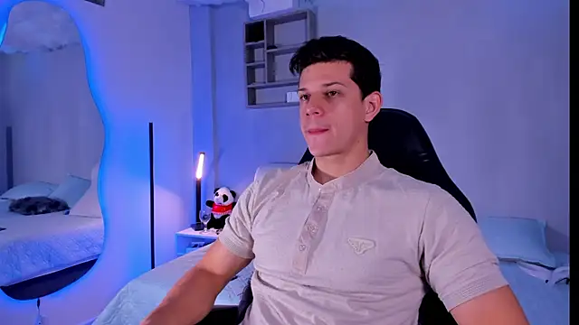 MarcoSullivan online show from December 3, 1:31 pm