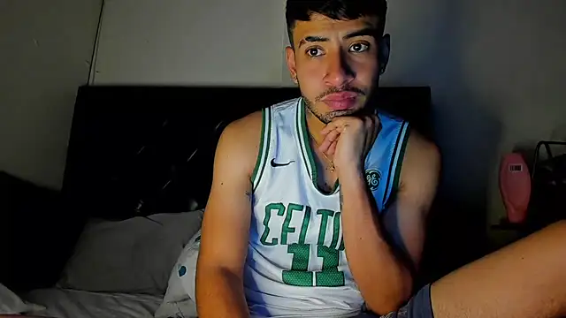 tom thick online show from March 10, 5:18 pm