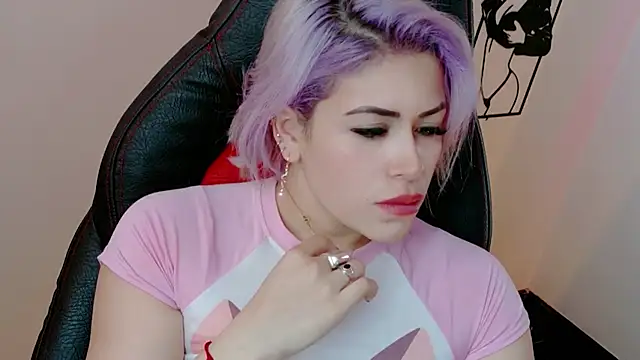 Natalia Montoya online show from March 1, 4:31 pm