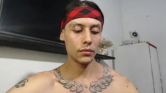 bix couples online show from November 2, 4:37 am