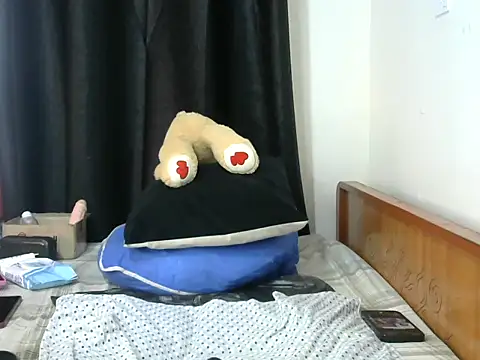 Snapshot of ebony_shilly3 chatting on March 16, 12:45 am ebony shilly3 online show from March 16, 12:45 am