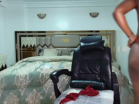 ebony shilly3 online show from November 15, 11:32 pm