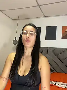 AnithaFigueroa1 online show from December 18, 1:59 am