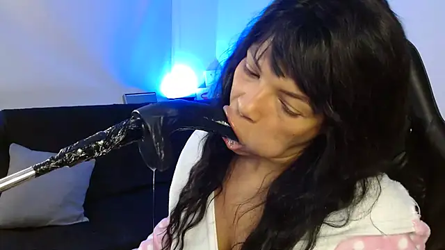 Snapshot of Anabel693 chatting on February 4, 2:21 pm Anabel693 online show from February 4, 2:21 pm