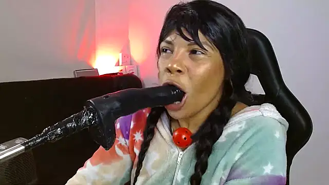 Snapshot of Anabel693 chatting on February 21, 1:33 pm Anabel693 online show from February 21, 1:33 pm