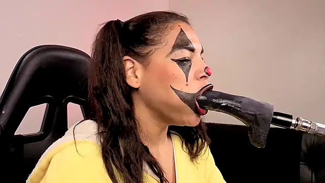 Snapshot of Anabel693 chatting on October 2, 10:44 am Anabel693 online show from October 2, 10:44 am