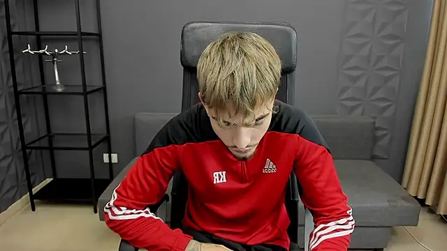 BrandonTate online show from October 9, 10:46 am