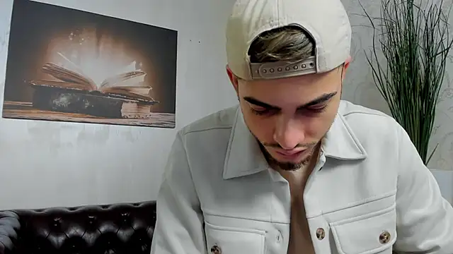 BrandonTate online show from October 18, 5:32 am