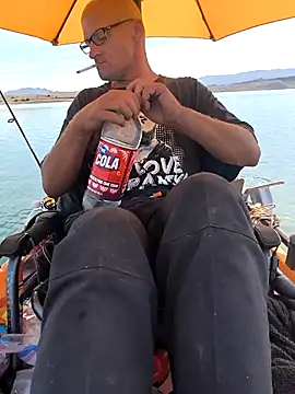 FloppyPickle4u online show from April 20, 4:32 pm