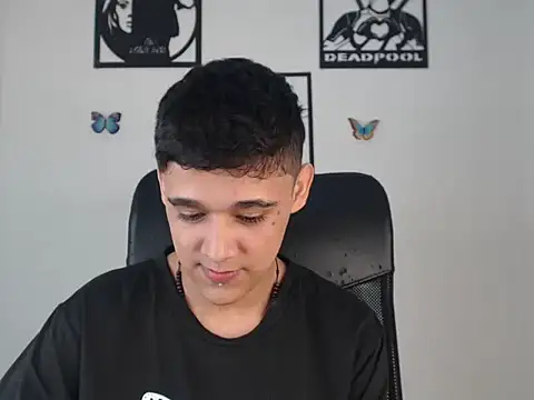 kaiine190 online show from January 29, 6:39 pm