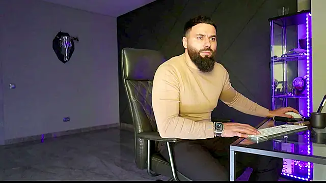 Snapshot of mattmasterss chatting on March 4, 3:26 pm mattmasterss online show from March 4, 3:26 pm