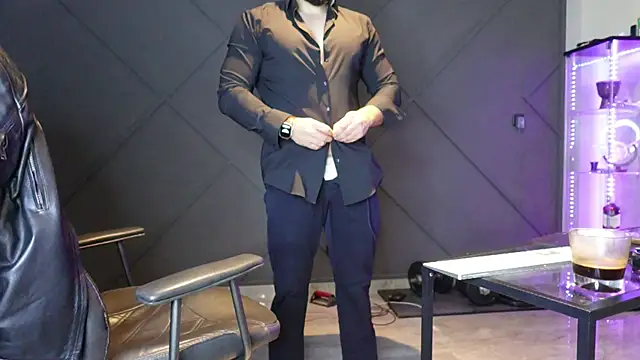 mattmasterss online show from March 25, 10:05 pm