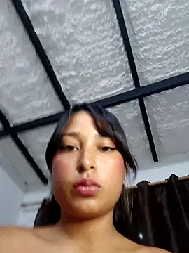 Snapshot of Bonnie_Clydeee chatting on October 12, 11:15 pm Bonnie Clydeee online show from October 12, 11:15 pm