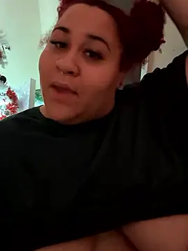 Snapshot of Juicyjordie chatting on December 6, 9:35 pm Juicyjordie online show from December 6, 9:35 pm