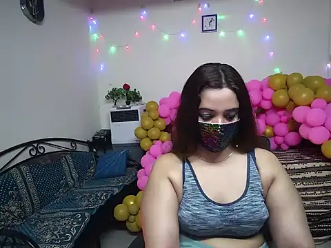 Arushisingh8888 online show from December 27, 12:34 pm