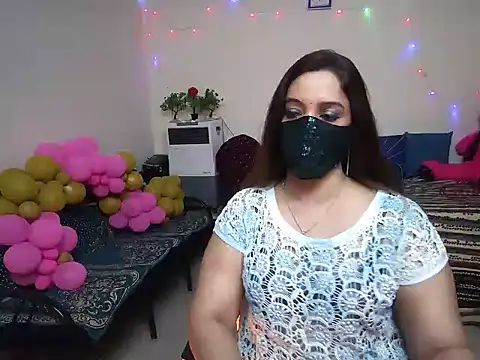 Arushisingh8888 online show from January 9, 12:30 pm