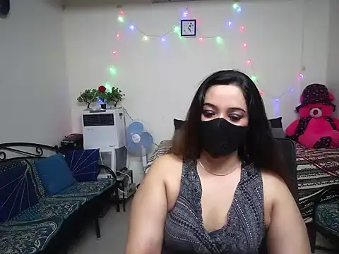 Arushisingh8888 online show from February 8, 10:50 am