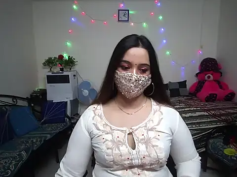 Arushisingh8888 online show from February 12, 8:49 am