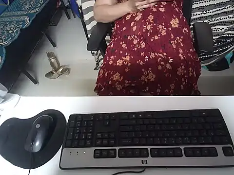 Arushisingh8888 online show from March 13, 10:47 am