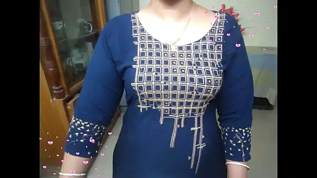 Arushisingh8888 online show from September 17, 2:19 pm