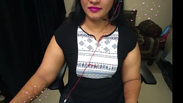 Arushisingh8888 online show from June 7, 2:32 pm
