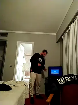 Snapshot of Antonio_Vatooo chatting on January 15, 6:40 pm Antonio Vatooo online show from January 15, 6:40 pm