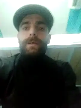 Snapshot of Antonio_Vatooo chatting on January 22, 6:52 pm Antonio Vatooo online show from January 22, 6:52 pm