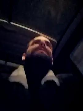 Snapshot of Antonio_Vatooo chatting on February 11, 4:01 am Antonio Vatooo online show from February 11, 4:01 am