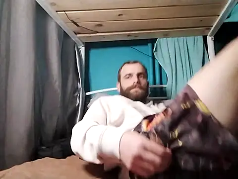 Snapshot of Antonio_Vatooo chatting on February 27, 12:21 am Antonio Vatooo online show from February 27, 12:21 am