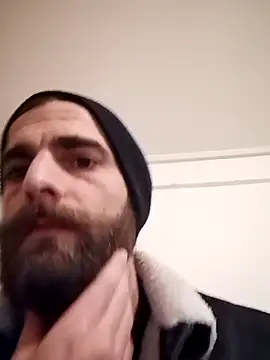 Snapshot of Antonio_Vatooo chatting on March 1, 2:37 am Antonio Vatooo online show from March 1, 2:37 am