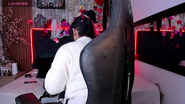 Neko Misaki online show from March 3, 11:44 am