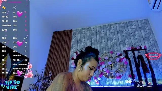 Neko Misaki online show from September 30, 11:15 am