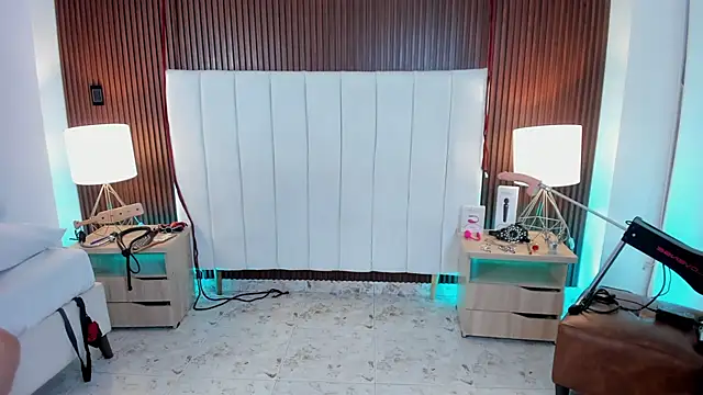 Liana Asaff online show from March 17, 11:11 pm