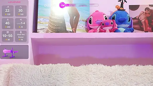 adri crof online show from December 9, 12:56 am