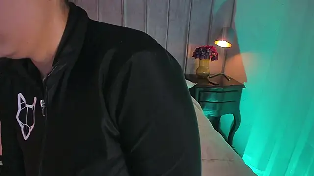 EvaaStevens online show from April 21, 7:50 pm