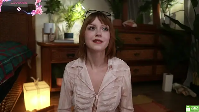 Snapshot of electric_babe chatting on October 9, 10:24 am electric babe online show from October 9, 10:24 am