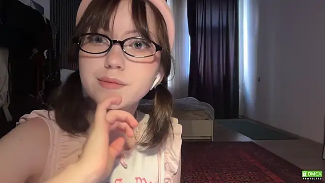 electric babe online show from June 7, 1:26 pm