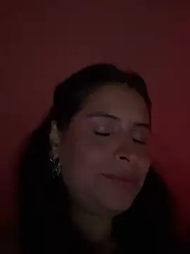 Snapshot of _elektrah chatting on July 31, 12:43 am elektrah online show from July 31, 12:43 am