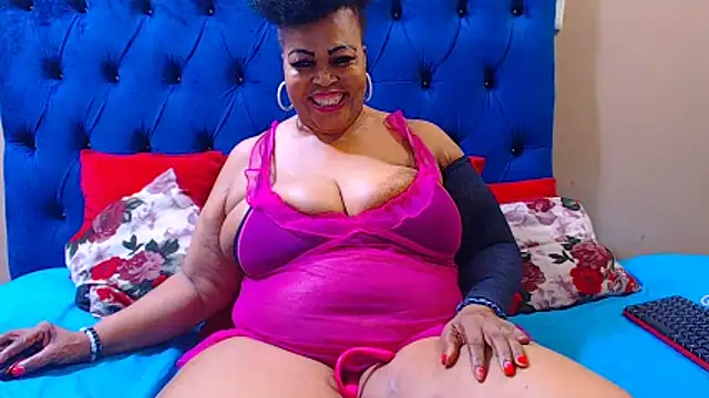 ebonycandy10 online show from March 2, 5:08 am