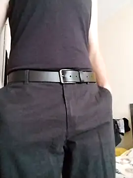 Snapshot of alejandrololo chatting on October 15, 11:10 am alejandrololo online show from October 15, 11:10 am