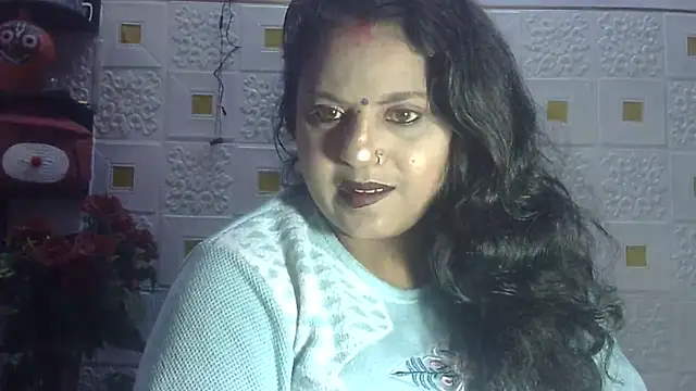 Snapshot of Sexy_komolika chatting on January 15, 5:47 pm Sexy komolika online show from January 15, 5:47 pm